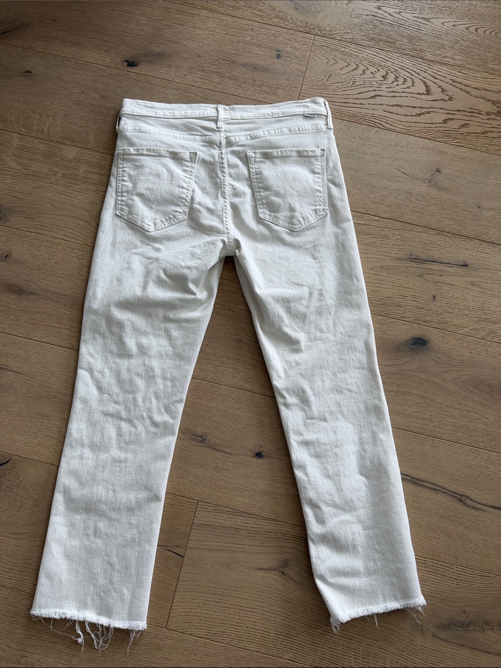 Mother The Mid Rise Dazzler Crop Frayed Hem Jeans in Cream Puffs Size 31 USA - Picture 7 of 14